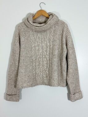🖤5/$40!! Neutral Cable Turtleneck Sweater - Beige. Soft!
